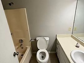 434 15th Ter Nw, Birmingham, Al 35215 in Birmingham, AL (Photo 10 of 11)