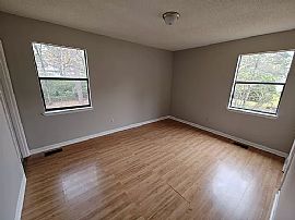 434 15th Ter Nw, Birmingham, Al 35215 in Birmingham, AL (Photo 6 of 11)