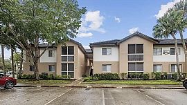 9855 Westview Dr Apt 727, Pompano Beach, Fl 33076 in Pompano Beach, FL