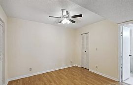 9855 Westview Dr Apt 727, Pompano Beach, Fl 33076 in Pompano Beach, FL (Photo 6 of 11)