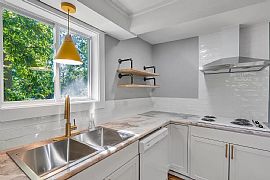 Good 2bedroom 1.5bathroom in Greenville, SC (Photo 12 of 12)