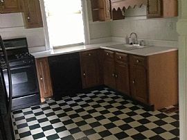 1549 Virginia St E, Charleston, Wv 25311 in Charleston, WV (Photo 7 of 7)