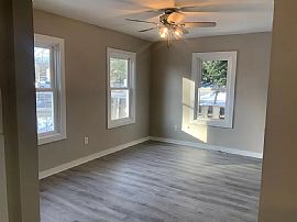 110 Evergreen St, Village of Dousman, Wi 53118 in Dousman, WI (Photo 4 of 9)