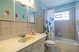 4443 N 107th St, Wauwatosa, Wi 53225 in Wauwatosa, WI (Photo 2 of 10)