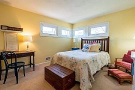 4443 N 107th St, Wauwatosa, Wi 53225 in Wauwatosa, WI (Photo 4 of 10)