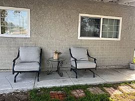 Affordable 5bedroom and 2bathroom in Santa Ana, CA (Photo 5 of 12)