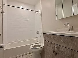 Affordable 2bedroom and 1bathroom in Chicago, IL (Photo 7 of 12)