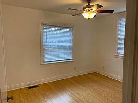 Beautiful 2bed Home  in Louisville, KY (Photo 10 of 12)