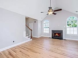 Affordable 3bedroom and 2.5bathroom in Charleston, SC (Photo 3 of 12)