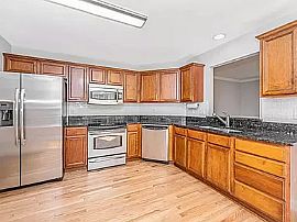 Affordable 3bedroom and 2.5bathroom in Charleston, SC (Photo 7 of 12)