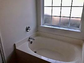 Affordable 4bedroom and 2.5bathroom in Myrtle Beach, SC (Photo 3 of 3)