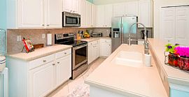  Beautifully Decorated 3 Bed 2 Bath Single Family Home  in Naples, FL (Photo 4 of 9)