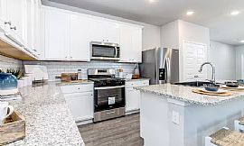 New Charming 3 Bedroom 2 Bathroomshome in Katy, TX (Photo 2 of 7)