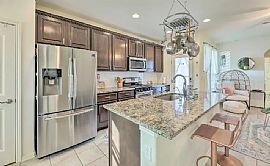 Beautiful 3 Bedroom 2 Bathroom House in Austin, TX (Photo 2 of 8)