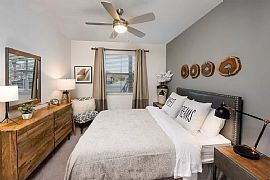 5001 Bridge St, Tampa, Fl 33611 in Tampa, FL (Photo 6 of 12)