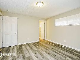 Affordable 4bedroom and 2bathroom in Columbus, OH (Photo 9 of 12)