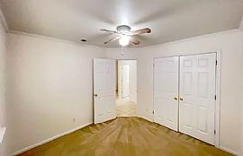 Single Story 3 Bedroom and 2 Bath in San Antonio, TX (Photo 8 of 8)