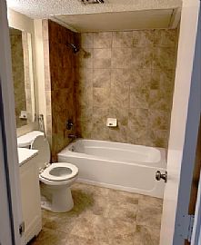 Charming 3 Bedroom Home in Arlington, TX (Photo 3 of 8)