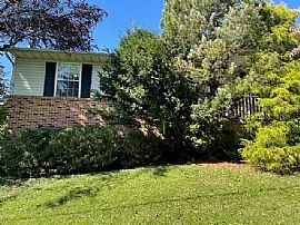 1023 Waite Ave, Sykesville, Md 21784 in Sykesville, MD