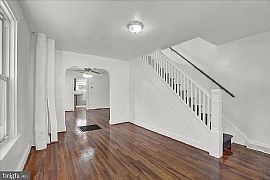 2bed 1bath House Available Now Rent $700 Deposit $600 in York, PA (Photo 3 of 7)