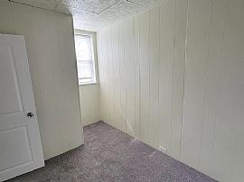 3bed 1bath House Available Now Rent $850 Deposit $700 in Philadelphia, PA (Photo 5 of 8)