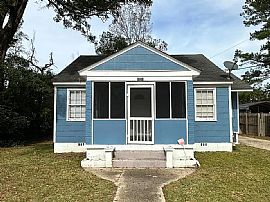 2064 W Victory Dr, Mobile, Al 36606 in Mobile, AL