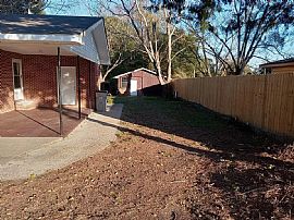 1068 Morrow Ave, Elba, Al 36323 in Elba, AL (Photo 2 of 5)