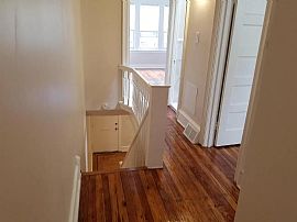 3bed 1bath House Available Now Rent $1000 Deposit $800 in Philadelphia, PA (Photo 3 of 8)