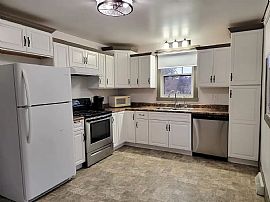 3bed 1bath House Available Now Rent $750 Deposit $600 in Mohnton, PA (Photo 7 of 8)