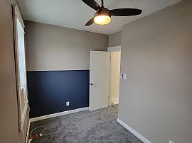 3bed 2bath House Available Now Rent $1000 Deposit $700 in McKees Rocks, PA (Photo 2 of 8)