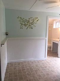 1bed 1bath House Available Now Rent $750 Deposit $600 in Enfield, CT (Photo 3 of 8)