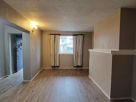 1bed 1bath House Available Now Rent $1000 Deposit $700 in Bridgeport, CT (Photo 3 of 8)