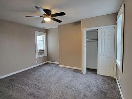 1bed 1bath House Available Now Rent $1000 Deposit $700 in Bridgeport, CT (Photo 6 of 8)