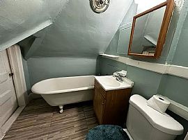 1bed 1bath House Available Now Rent $650 Deposit $600 in Newark, NJ (Photo 7 of 7)