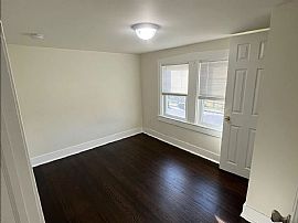 2bed 1bath House Available Now Rent $1000 Deposit $700 in Lindenwold, NJ (Photo 5 of 8)