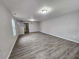 3bed 2bath House Available Now Rent $1000 Deposit $700 in Trenton, NJ (Photo 2 of 8)