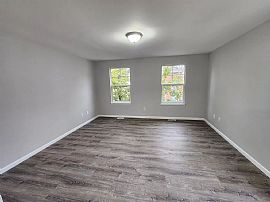 3bed 2bath House Available Now Rent $1000 Deposit $700 in Trenton, NJ (Photo 5 of 8)