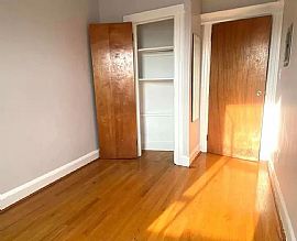 1bed 1bath House Available Now Rent $1000 Deposit $700 in Jersey City, NJ (Photo 2 of 7)