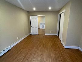 1bed 1bath House Available Now Rent $1000 Deposit $700 in Kearny, NJ (Photo 5 of 8)