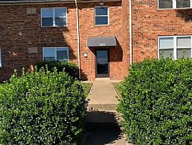 2 Bedroom Apartment in Richmond, VA (Photo 6 of 8)