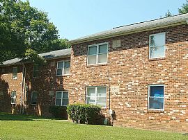 2 Bedroom Apartment in Richmond, VA (Photo 8 of 8)