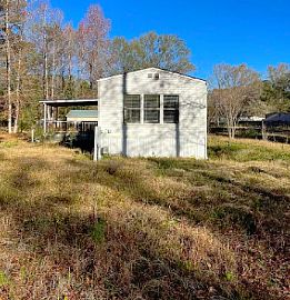 Beautiful 3bedroom Family Home in Summerville, SC (Photo 2 of 10)