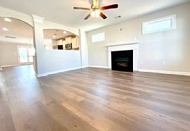 Beautiful Family Home in Columbia, SC (Photo 3 of 9)