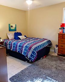 Charming 3 Bedroom Family Home in Mount Pleasant, SC (Photo 7 of 9)