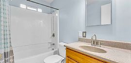 Beautiful 3 Bedroom Home in Parma, OH (Photo 7 of 10)