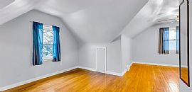 Beautiful 3 Bedroom Home in Parma, OH (Photo 8 of 10)