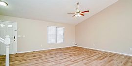 Stunning 3 Bedroom 2 Bathroom House in Galloway, OH (Photo 2 of 8)