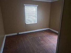 2bed 1bath Available For Rent. Deposit Is 600 in Macon, GA (Photo 2 of 6)