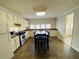 1401 Humes Ave Ne, Huntsville, Al 35801 in Huntsville, AL (Photo 6 of 11)