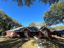 103 Still Water Dr, Enterprise, Al 36330 in Enterprise, AL